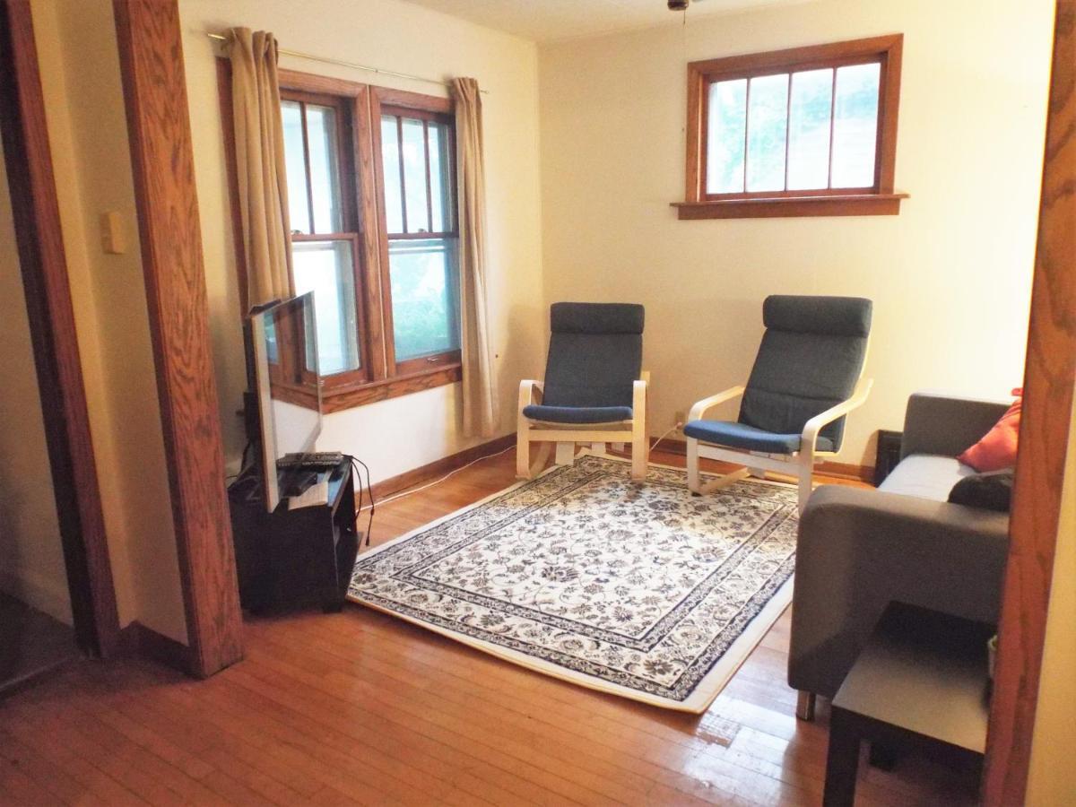 Comfortable 3 Bedroom Craftsman Bungalow In Milwaukee'S Bay View Neighborhood 외부 사진